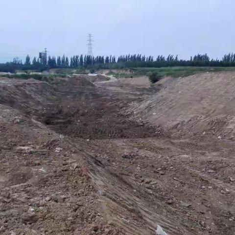 侯家庙乡全力清理大泡沙河河道垃圾，河道及两岸重现秀美真容