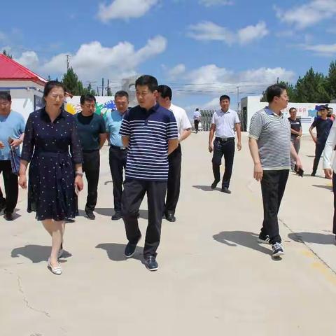 聚合力  明责任  求实效  荡人心