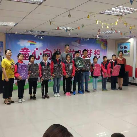 “心手相连 • 快乐成长暨最美家庭故事会”——花桥街道妇联开展庆六一活动