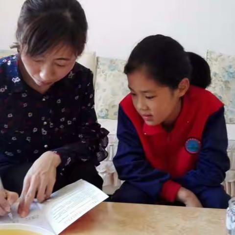 实验小学“万名教师进万家”教育扶贫政策宣传活动掠影