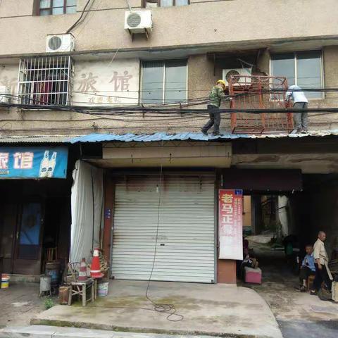 罗店镇推进沿街立面专项整治工作