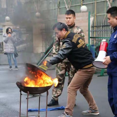 安全教育从娃娃抓起！恩施州民族幼儿园贝贝四班参观消防中队