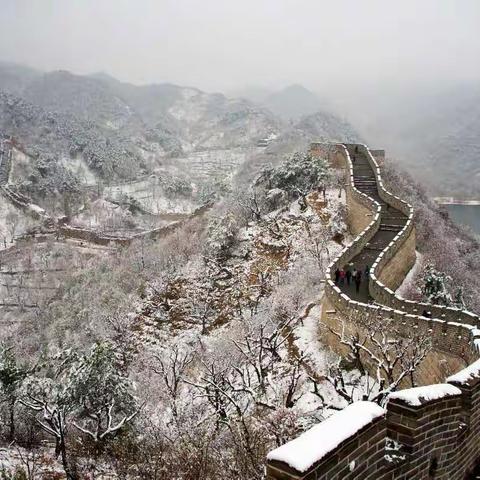 行走在边墙(10)--春雪黄花城