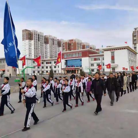 学习雷锋精神 争做美德少年 争做“四有”教师