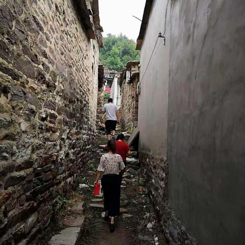 沙河劳动技校2+2技能扶贫下乡进村在行动