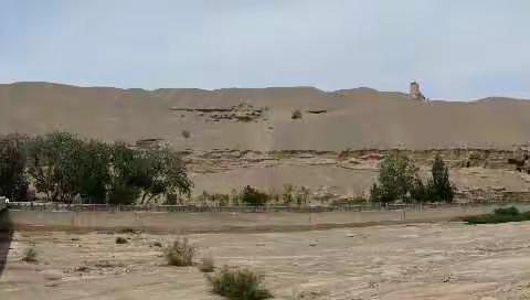 甘肃、青海之旅——（3、敦煌莫高窟、鸣沙山、月牙泉）