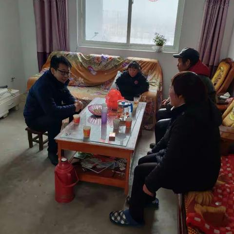 扎实开展“进万家门、访万家情、解万家难、暖万家心”活动