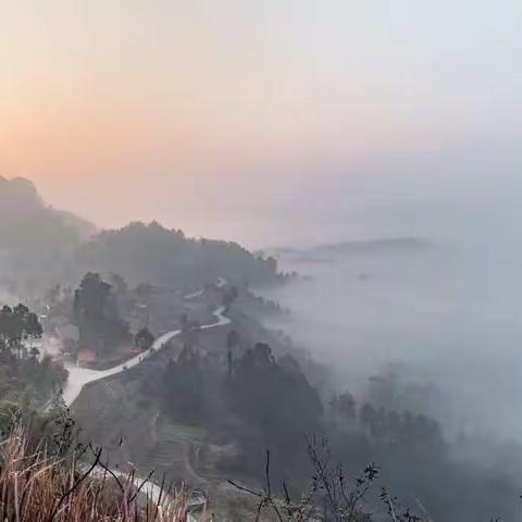 晨曦初照   落霞西山