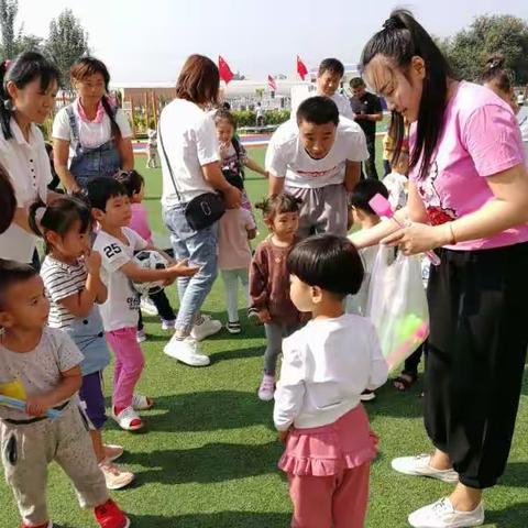 宝贝欢迎你！---第十三幼儿园小班迎新生系列活动