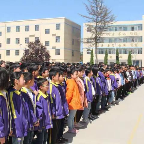 不骄不躁，不气不馁，勇于拼搏-天池中学2018-2019学年下期期中表彰大会