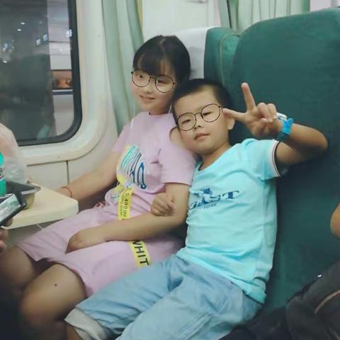 2018美丽中国研学之行---重庆科技馆重庆大学（梁启乐）