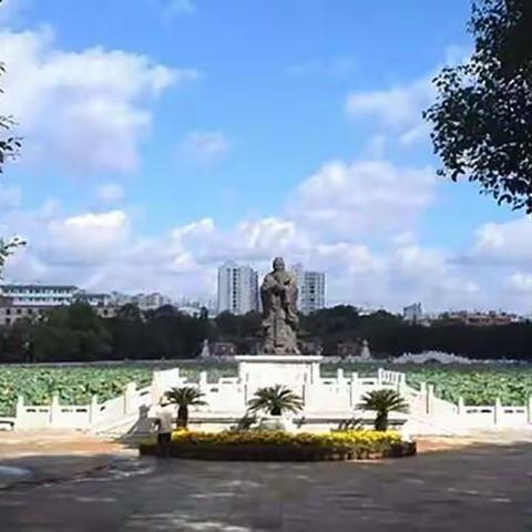 到云南去过”热脚“〔十一］ 滇南“小江南“一建水（古城、孔庙、米轨、双龙桥）