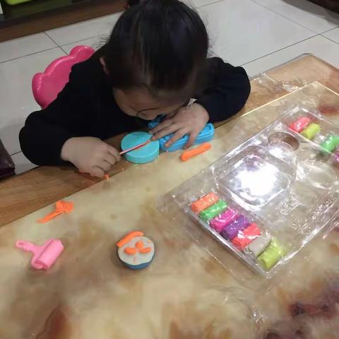 【郭一诺】小十班郭一诺快乐的寒假生活