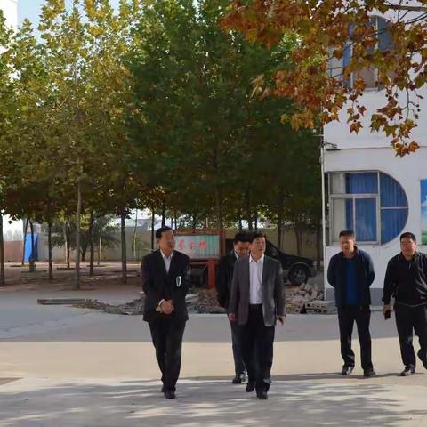 教育局局长到古城街道教育学区视察指导工作