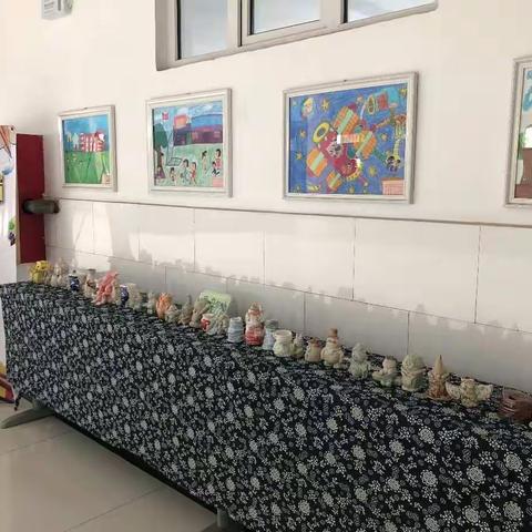 明华实验小学校园科技文化艺术节-----串珠、陶艺作品展