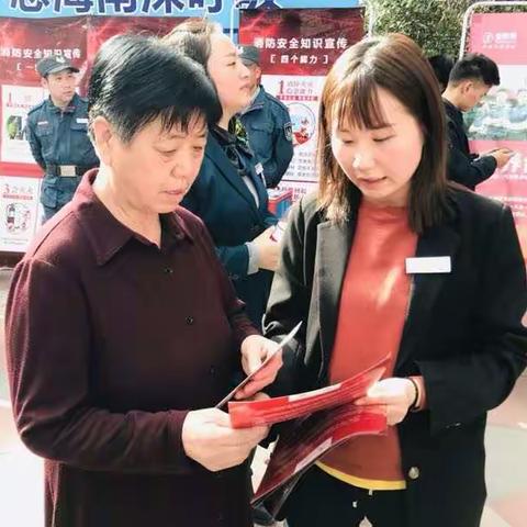 “重拳出击，扫黑除恶，曲江在行动”—曲江新区社区开展扫黑除恶宣传活动