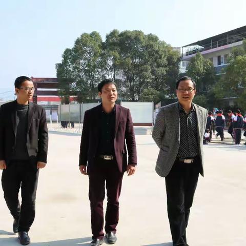 冬日暖阳迎县检，青春活力展风采