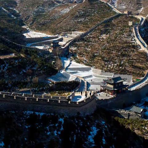 雁门飞雪初晴后