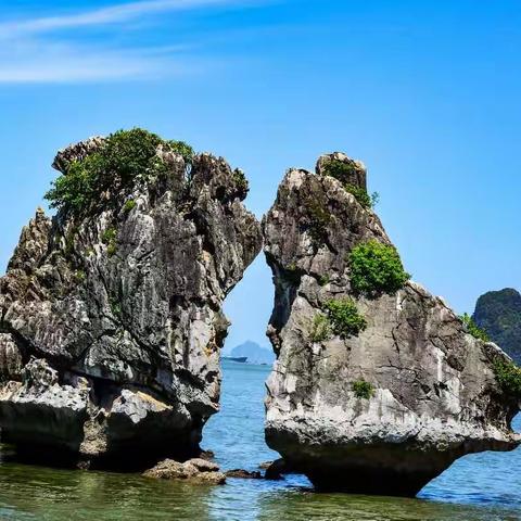 海上石林—下龙湾