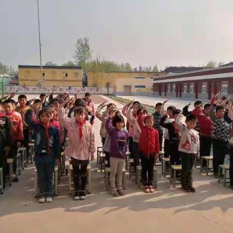 杨楼小学新队员入队仪式