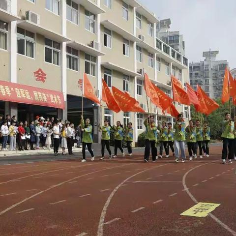 桥头小学2019年春季“迎军运，展英姿"武术节