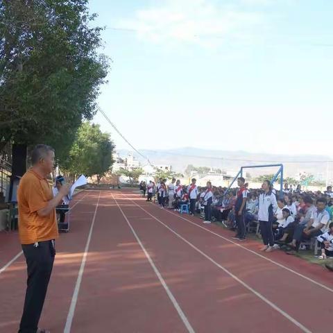 【震撼】唤醒学生良知、触碰学生心灵……宾居中学开展“感恩励志”专题教育活动，感恩老师/父母/他人……