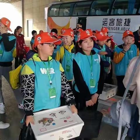 创客机器人学员风采展示