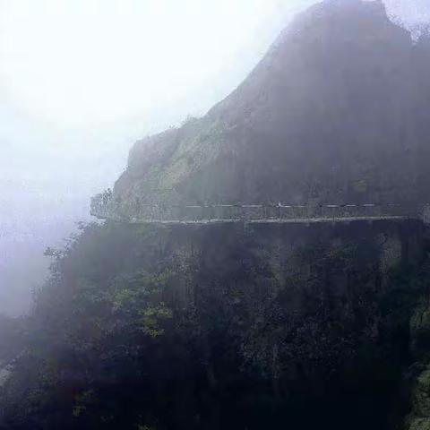 凤凰山的一次穿越（副本）