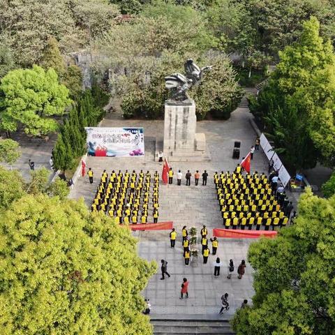 桂阳县东风学校承办县清明祭英烈德育实践活动