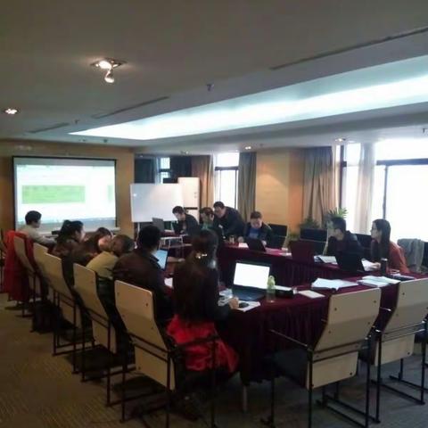 莲湖区编办参与我市政务服务事项通用目录联合审核编制工作