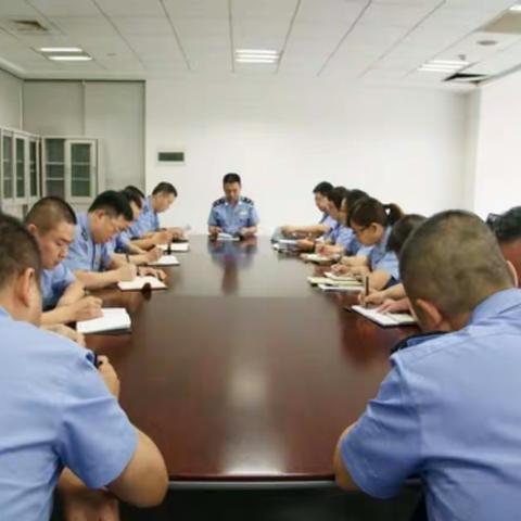 工商高新分局认真传达市局党委扩大会议精神部署“两学一做”学习教育常态化制度化工作