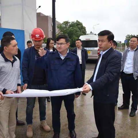 成都市城管委副主任谢进来彭调研环境治理和城市管理工作