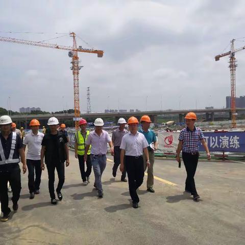 万里晴副区长带队开展安全生产专项督查