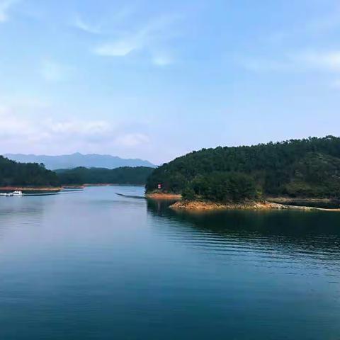 忙里偷得半日闲，且揽山水入心怀