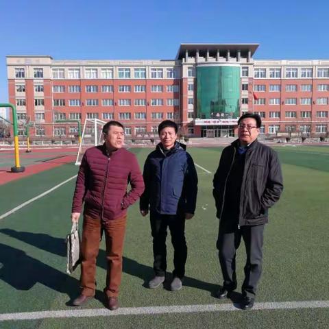 市教育局安全督导组期初到我校检查指导安全工作