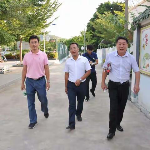 市司法局调研天涯区西岛社区“民主法治示范社区”创建工作