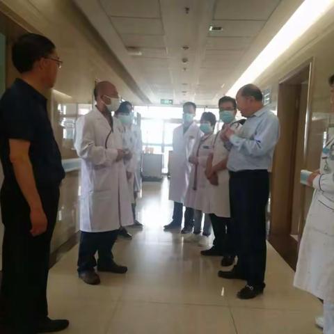 院领导看望慰问我院劳模及临床一线职工