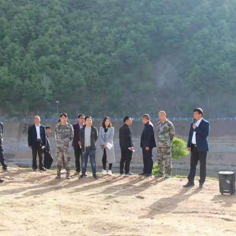 重渡沟管委会组织开展党的建设暨重点工程项目逐村观摩活动