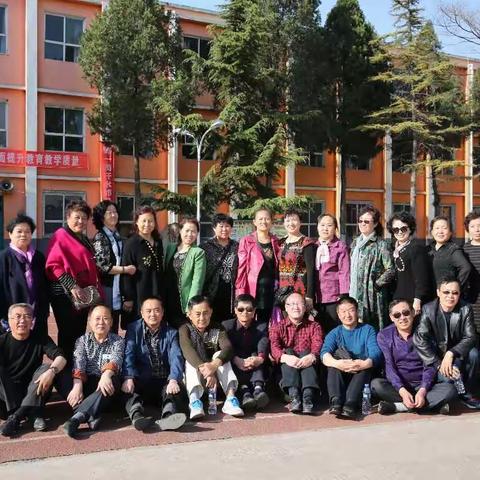 铁三局一处中学77届部分同学与刘大立老师欢聚的美好时光