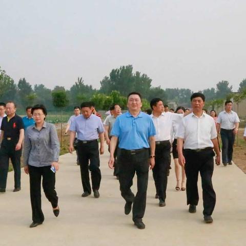 2017.6.13省人大常委副主任王保存一行莅临中鹤集团参观考察