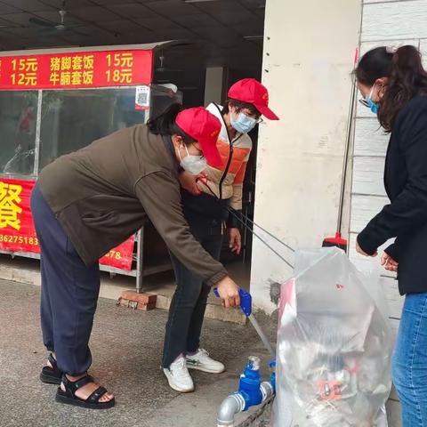 市农业服务中心持续开展三创网格区监督与宣传工作