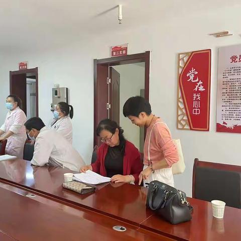 无奋斗  不青春
