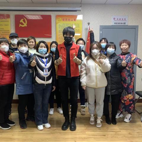 【碑林区长乐坊街道】疫情无情人间有爱    一卓造型来到兴庆社区为防疫一线工作人员义务理发