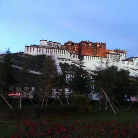 赴西藏调研生态移民工程（2）