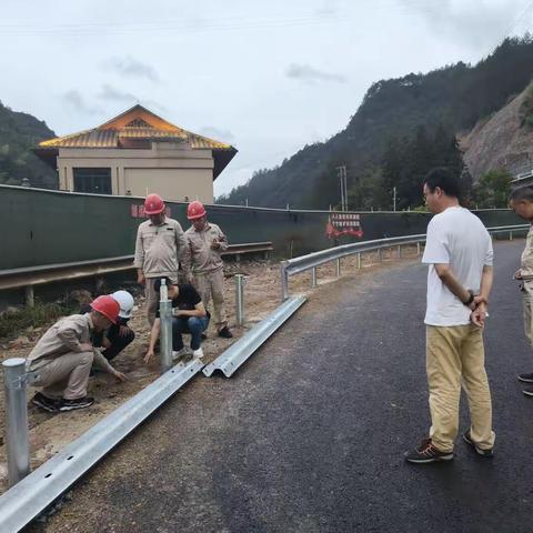 寿宁县电力执法办联合县工信局、刑警三电办下党乡政府处理的外破事件