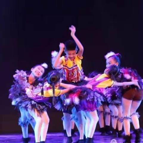 松小红舞鞋闪耀广东省首届粤港澳