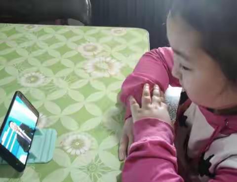 北关小学二年二班＂停课不停学＂