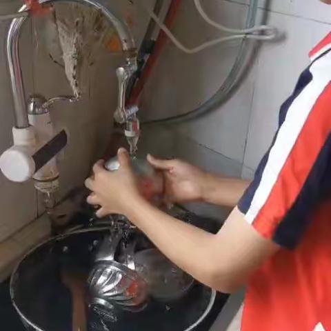 我劳动，我快乐！——永华学校六（3）班德育教育作业精彩纷呈