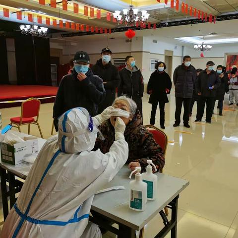 抗击疫情迎难而上不退缩            信访稳定服务群众不打折