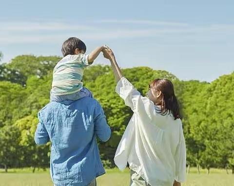 【七彩🌈家校】不做“扫兴式”父母，让孩子在爱里成长——七小一年级七班家长学习大讨论